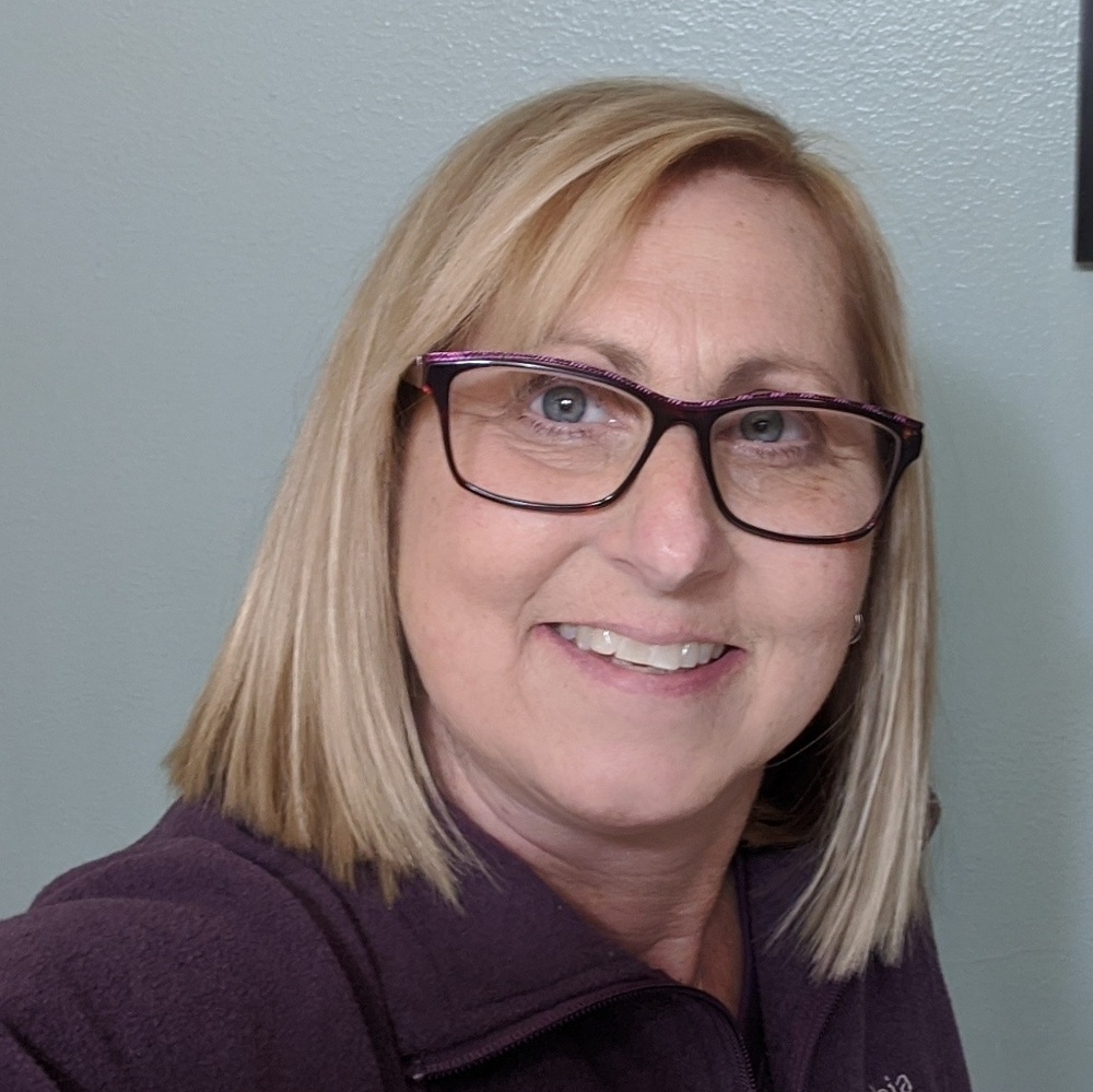Meet your Posher, Denise